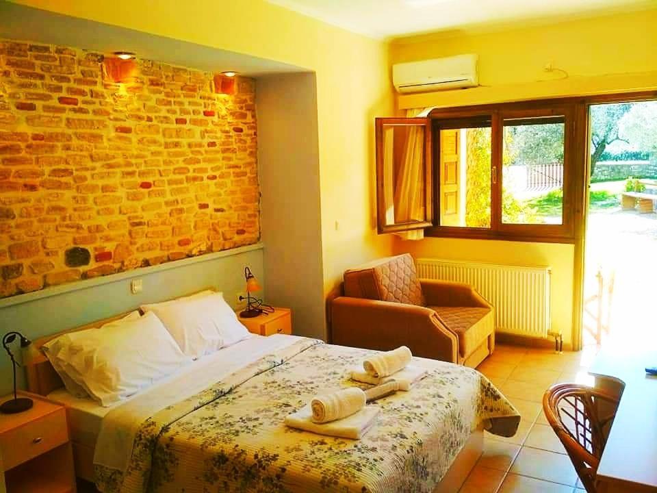 Rent Alexiou * Limni (Evia)